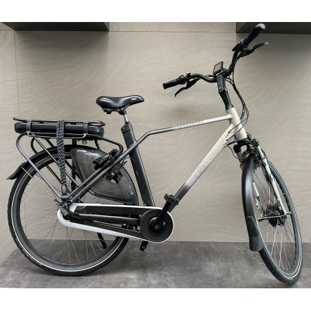 Button Cycle Gold Class, H57 (2e hands)