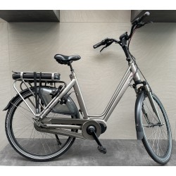 Button Cycle First Class, D57 (2e hands)
