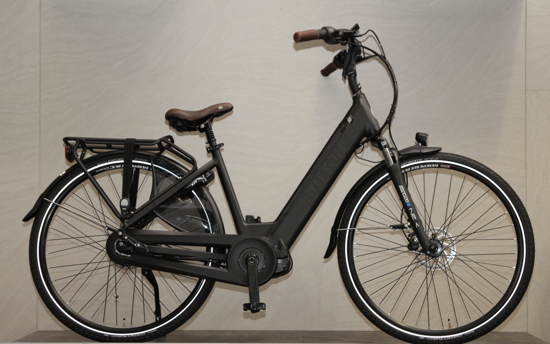 nemen weg Schijn Button Cycle Elite Class Mat Zwart Dames (Stad comfort fiets) goedkoop in  de webshop van Knop Tweewielers bestellen